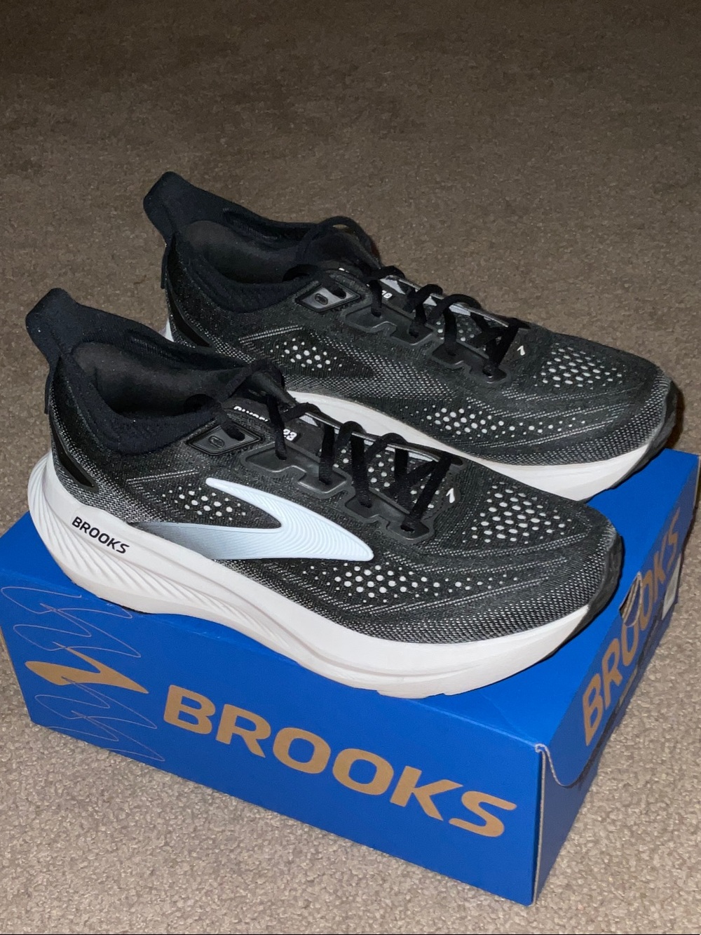 Men’s Brooks Glycerin 23 size 9